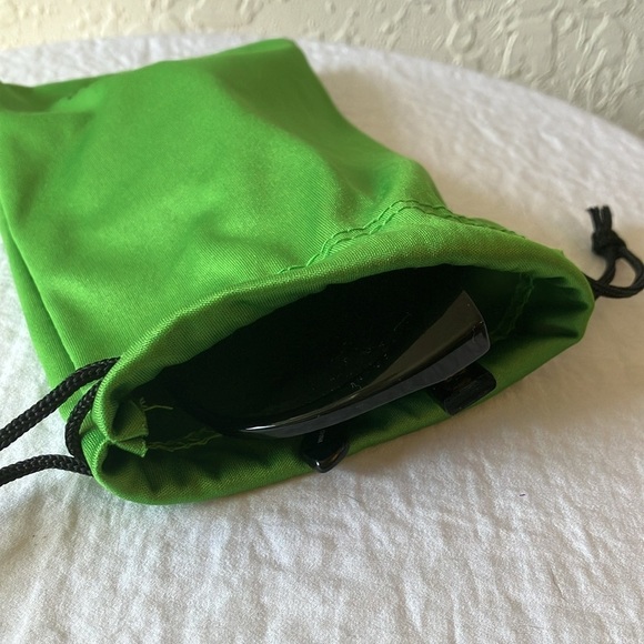Kate Spade: Black Samantha Cat Eye Sunglasses- Gray gradient- green sleeve - Picture 12 of 16